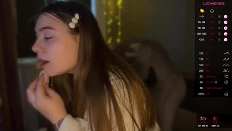 Snapshot of ameliamiless chatting on January 18, 6:50 am Amelia online show from January 18, 6:50 am