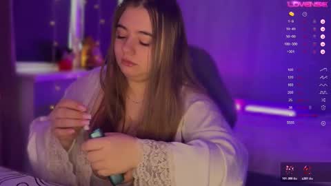 Snapshot of ameliamiless chatting on February 25, 8:02 am Amelia online show from February 25, 8:02 am