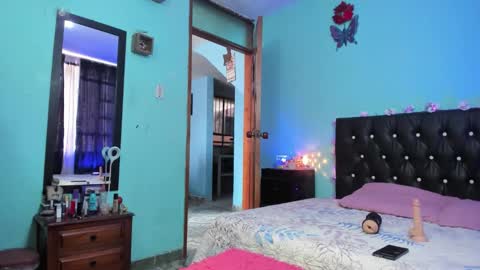 ameliasexdoll online show from March 4, 7:20 pm