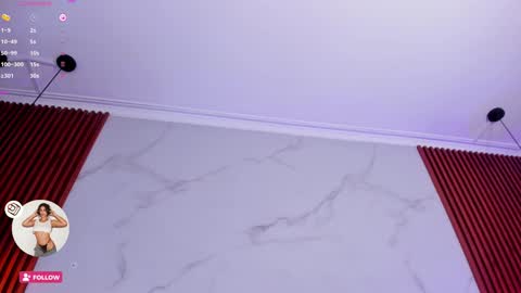 Snapshot of amelie_leigh chatting on January 8, 7:13 am Alejandra online show from January 8, 7:13 am