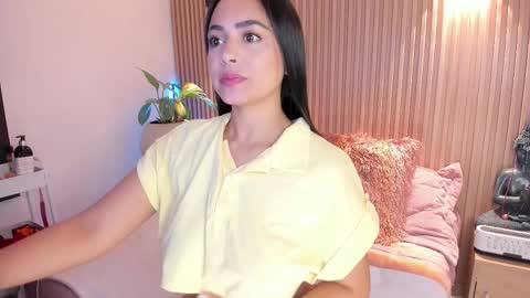 Snapshot of amelie_x chatting on February 10, 12:09 pm Amelie online show from February 10, 12:09 pm