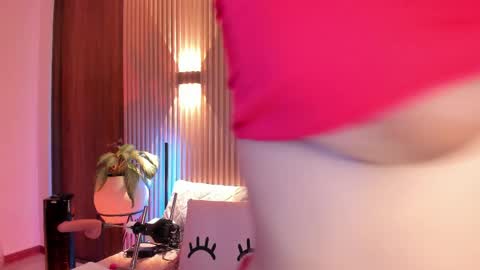 Snapshot of amelie_x chatting on May 28, 2:14 pm Amelie online show from May 28, 2:14 pm