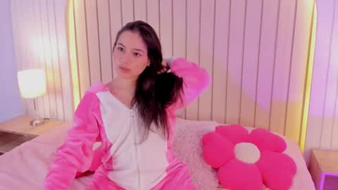 Amelia online show from November 18, 11:37 pm