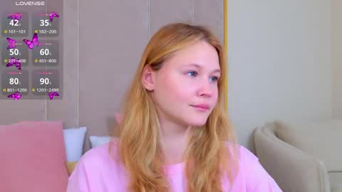 AmeliRoyse online show from May 14, 5:53 pm