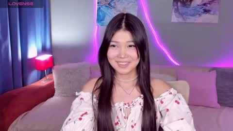 AmeliyaHeat online show from May 23, 2:21 pm