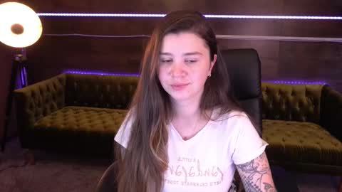 amellymillyy online show from September 23, 12:52 pm