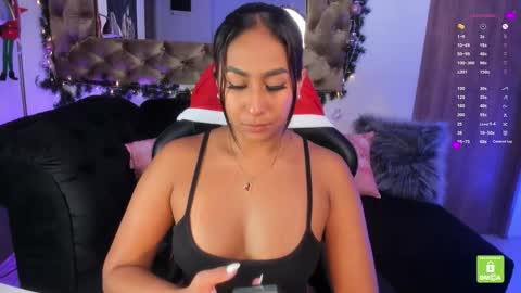Snapshot of amelyamann chatting on November 27, 2:30 pm online show from November 27, 2:30 pm