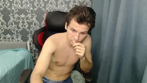 Snapshot of ameson1337 chatting on January 10, 5:42 am Jesse online show from January 10, 5:42 am