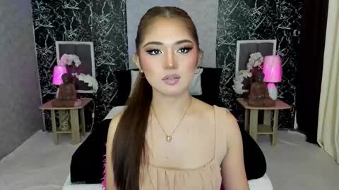 Claire online show from October 28, 3:43 am