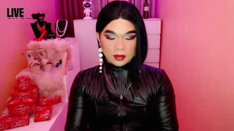 Queen Mireska online show from December 9, 6:46 pm