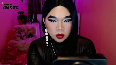 Queen Mireska online show from December 16, 6:49 pm