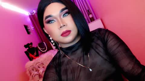 Queen Mireska online show from February 3, 2:34 pm