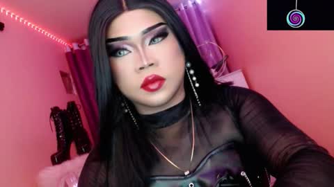 Queen Mireska online show from October 25, 1:51 pm