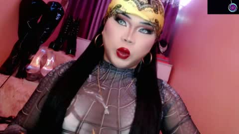 Queen Mireska online show from April 23, 5:04 pm