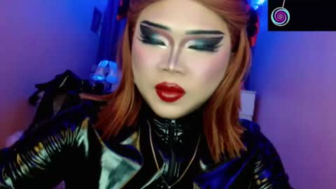 Queen Mireska online show from June 19, 3:05 pm