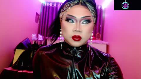 Queen Mireska online show from July 4, 4:02 pm