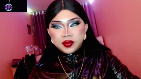 Queen Mireska online show from August 1, 2:38 pm