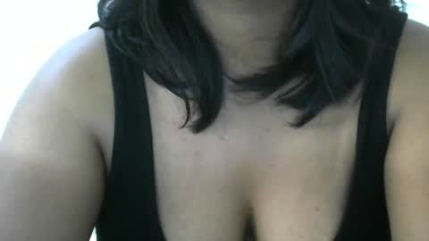 Snapshot of amichouu chatting on November 26, 9:54 am amichouu online show from November 26, 9:54 am