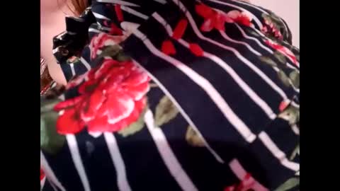 Snapshot of amileamariestar chatting on December 7, 1:36 am amileamariestar online show from December 7, 1:36 am