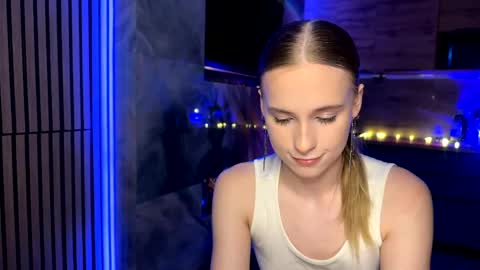 Amily online show from May 12, 4:26 pm