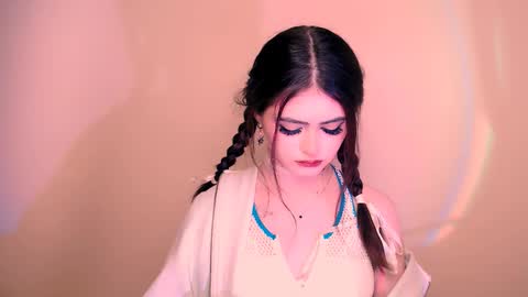 Amina online show from March 10, 11:32 pm