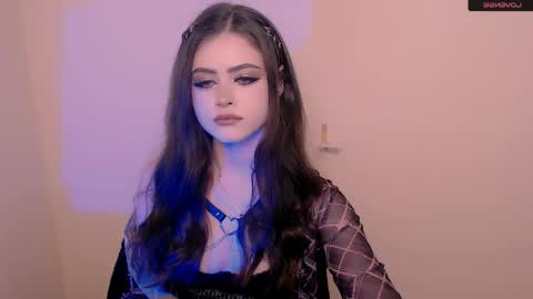 Amina online show from April 7, 9:37 pm