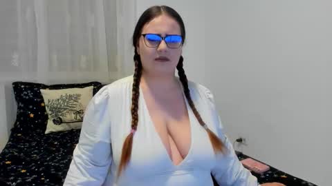 Amira Vyxen online show from March 1, 5:04 pm