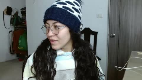 amitlu_ online show from December 3, 11:01 am