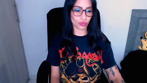 Snapshot of ammanda_ chatting on January 8, 12:13 am diana online show from January 8, 12:13 am