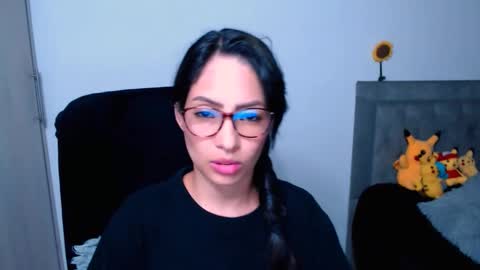 Snapshot of ammanda_ chatting on February 21, 1:17 am diana online show from February 21, 1:17 am