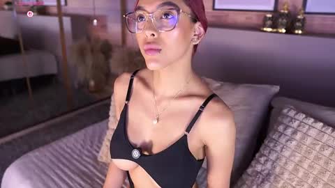 Ammy Scott  online show from February 6, 7:50 pm