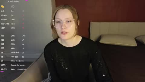 Snapshot of ammywink chatting on May 14, 1:23 am Ammy online show from May 14, 1:23 am