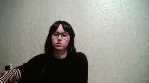 Amomira honeyx online show from June 23, 9:29 am