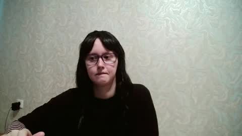 Amomira honeyx online show from August 2, 6:01 am