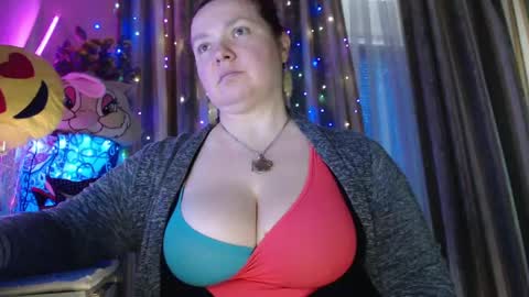 Snapshot of amorelara chatting on May 13, 2:03 pm amorelara online show from May 13, 2:03 pm