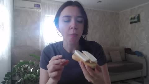 miss unforgettable online show from November 4, 6:56 am