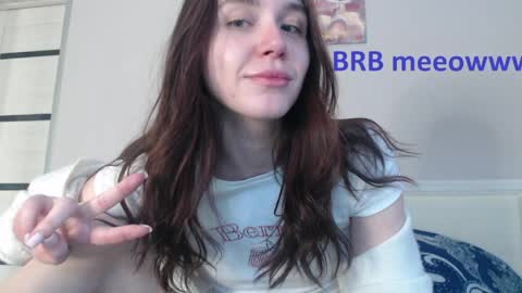 Snapshot of amoremeoww chatting on May 31, 2:13 pm miss unforgettable online show from May 31, 2:13 pm