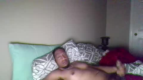 Snapshot of amosbbc109764 chatting on January 14, 3:47 pm amosbbc109764 online show from January 14, 3:47 pm