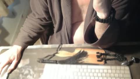 amslave4f online show from February 13, 9:16 am