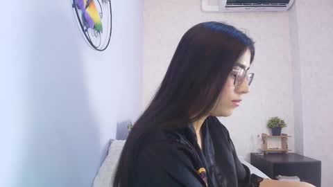 amy__wats0n online show from October 29, 7:15 pm