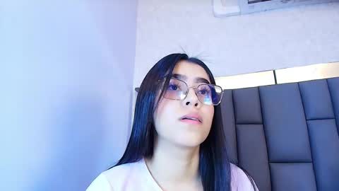 Snapshot of amy__wats0n chatting on May 20, 7:09 pm amy__wats0n online show from May 20, 7:09 pm