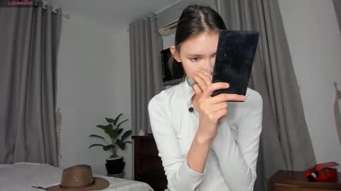 Amy online show from December 2, 11:11 pm