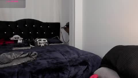 Amy online show from June 16, 2:09 pm