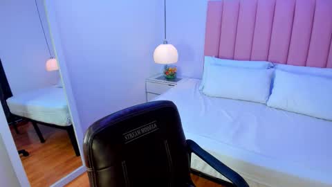 Aleja   online show from October 24, 11:23 pm