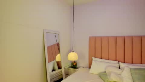 Aleja   online show from November 4, 2:43 am