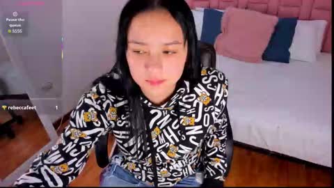 Aleja   online show from December 15, 1:32 am