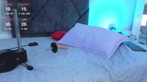 Amy online show from March 27, 3:23 pm