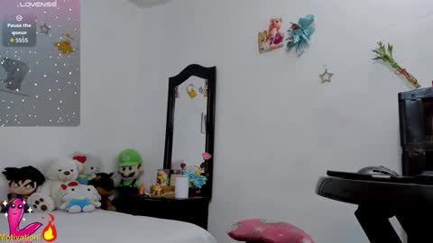 Snapshot of amy_jones07 chatting on October 18, 7:03 pm Amy online show from October 18, 7:03 pm