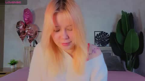 Amy online show from February 28, 6:25 am