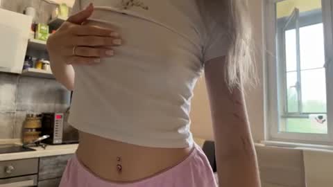 amy_meoww online show from June 24, 11:53 am